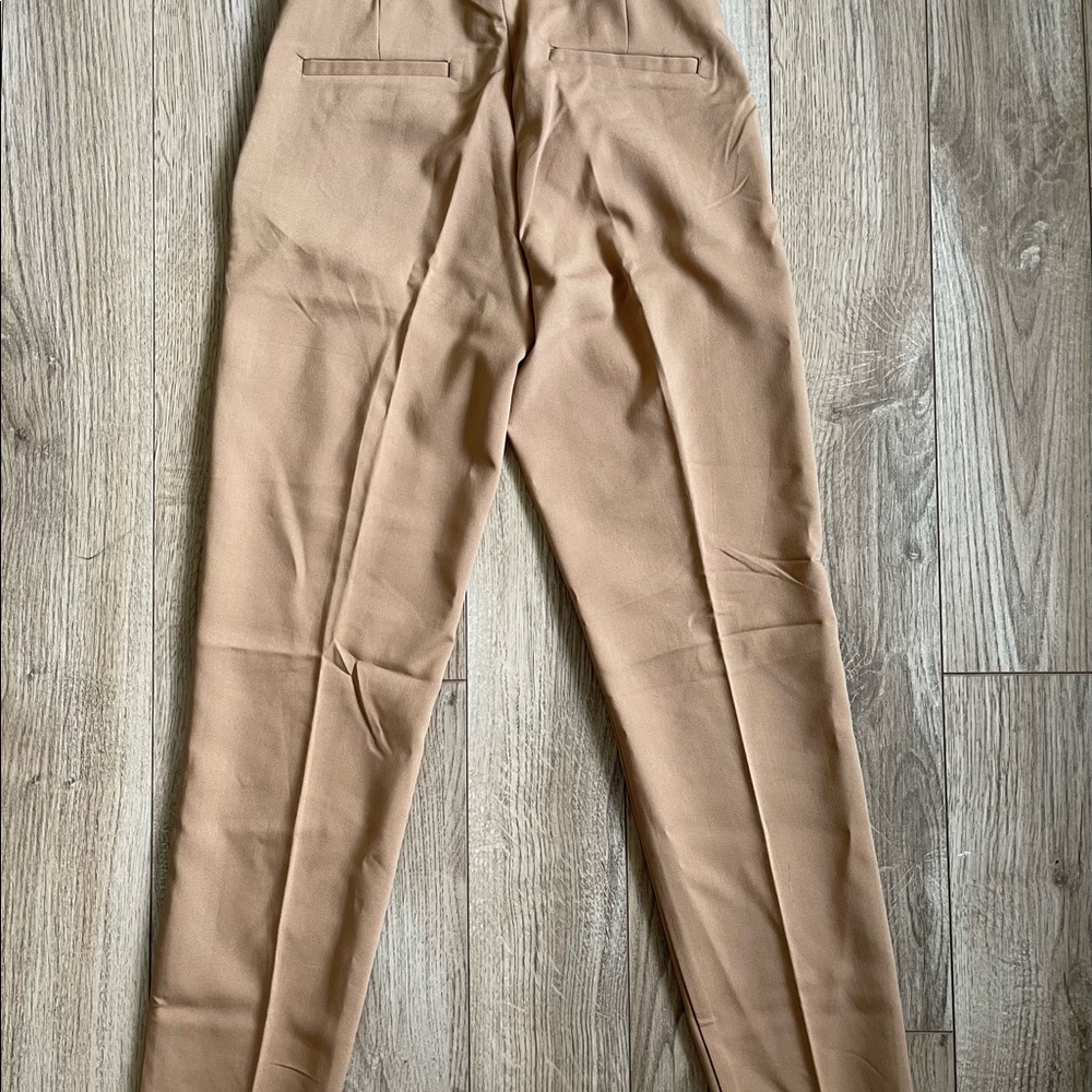 Women’s H&M Tapered Slacks Woven Stretch Fabric Size 2 NWT - Picture 7 of 8